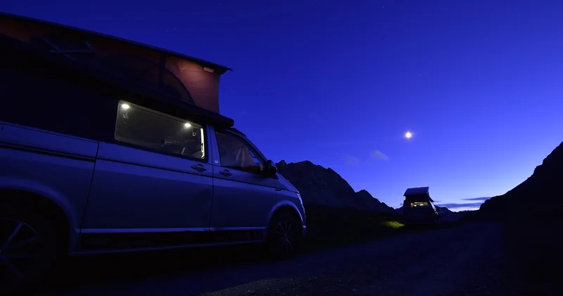 Spot pour dormir en van : les critères qui comptent vraiment